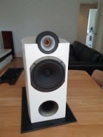 Zvočniki TRIANGLE skoraj NOVI